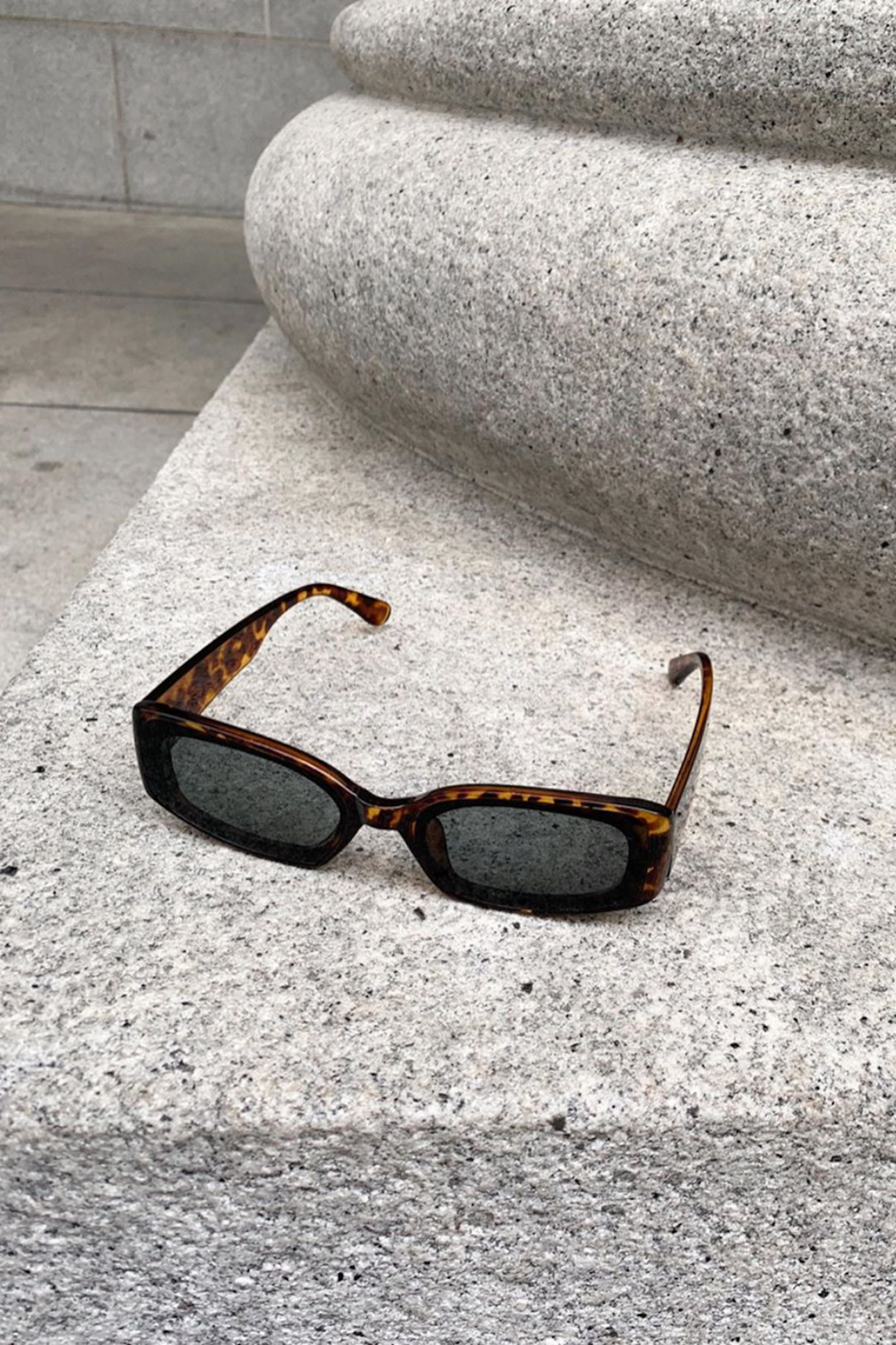 brown tortoise sunglasses